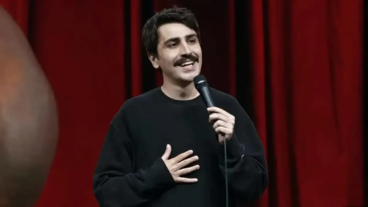 Deniz Göktaş havalimanında gözaltına alındı