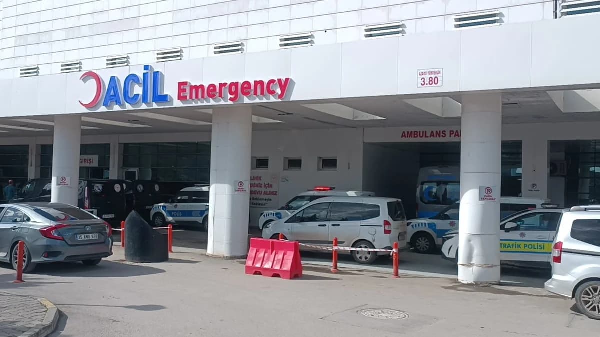 Kırıkkale’de Bıçaklı Saldırı: Kadın ve Arkadaşı Hastanede Yaralandı