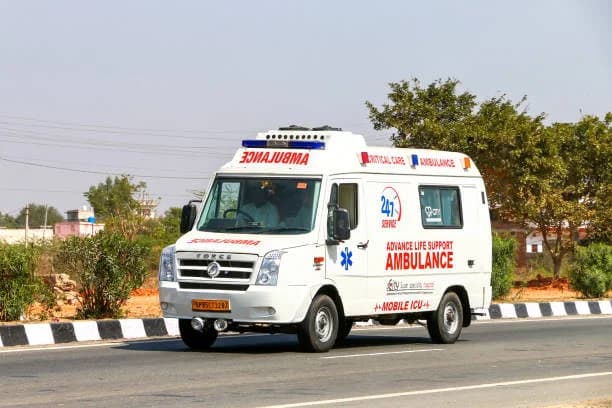 Bihar Eyaletinde Trajik Trafik Kazası: 13 Kayıp, 30 Yaralı