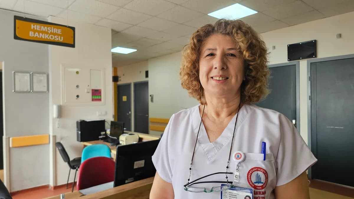 50 Yaşında Üniversiteye Başlayan Kadın, 30 Yıl Sonra Hayallerine Dönüyor