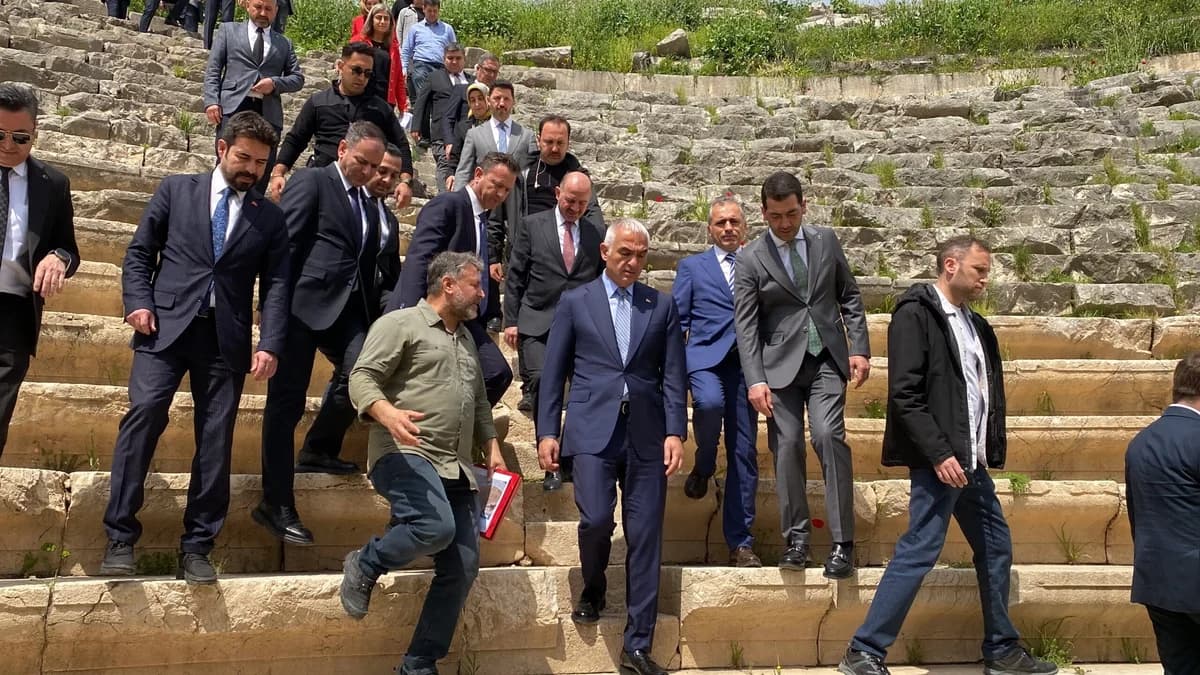 Bakan Ersoy, Kastabala Antik Kenti’ni Ziyaret Etti