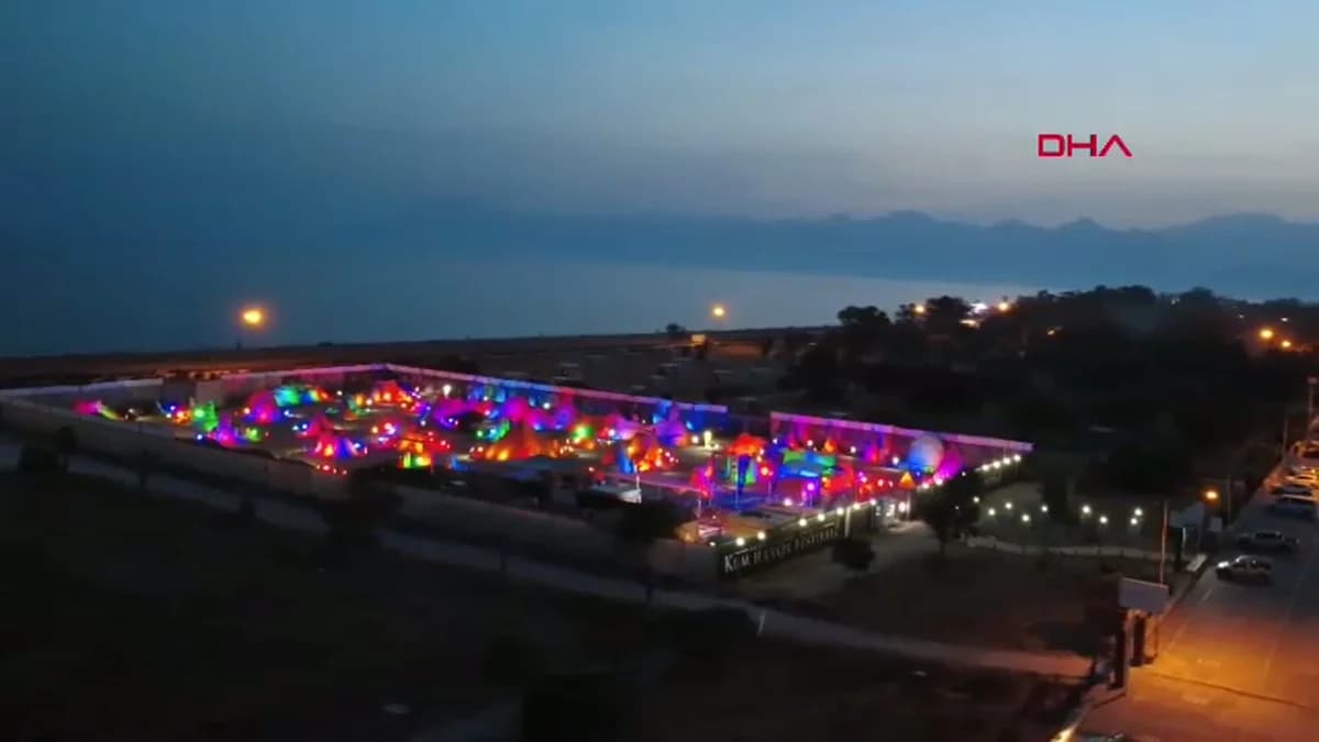 Antalya Kum Heykel Festivali’nde ‘Zaman Yolculuğu’ Başlıyor: Uzaydan Tarihe Nefes Kesen Heykeller