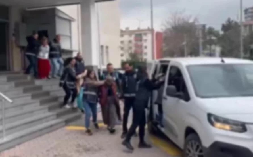 Kayseri’de 450 Bin TL’lik Hırsızlığa Karışan 4 Şüpheli Tutuklandı