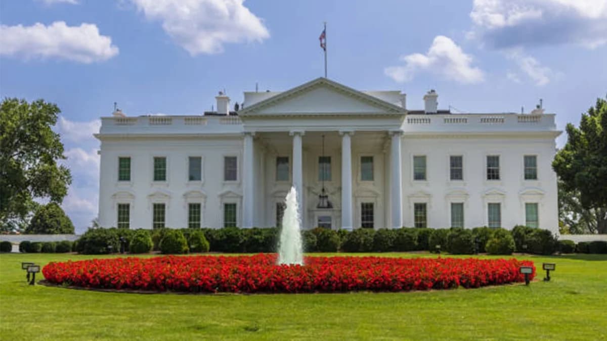 Trump’ın Epstein’a Mektubu: Beyaz Saray ve Vance Yalanladı
