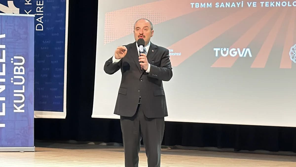Mustafa Varank: Türkiye’nin Bağımsızlığı İçin Mücadele Ediyoruz
