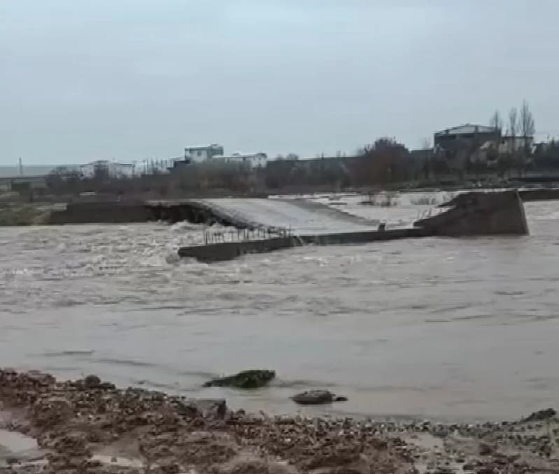 Diyarbakır’da Şiddetli Yağış Sele Neden Oldu