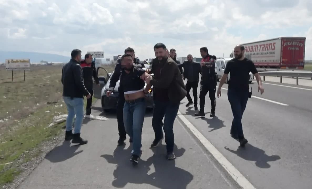 Aksaray’da Kaçış Ve Çarpışma: Sürücü 30 Kilometrelik Takip Sonrası Yakalandı