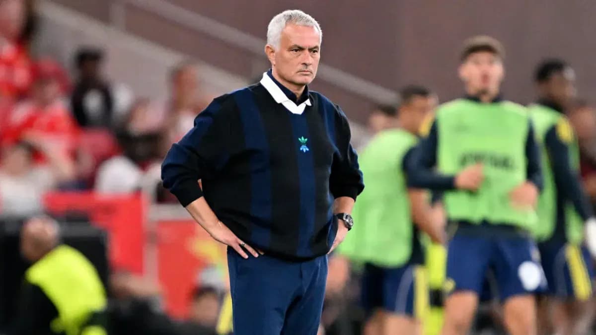 Jose Mourinho’dan Şampiyonlar Ligi Yorumu: Benfica Turu Geçmeyi Hak Etti