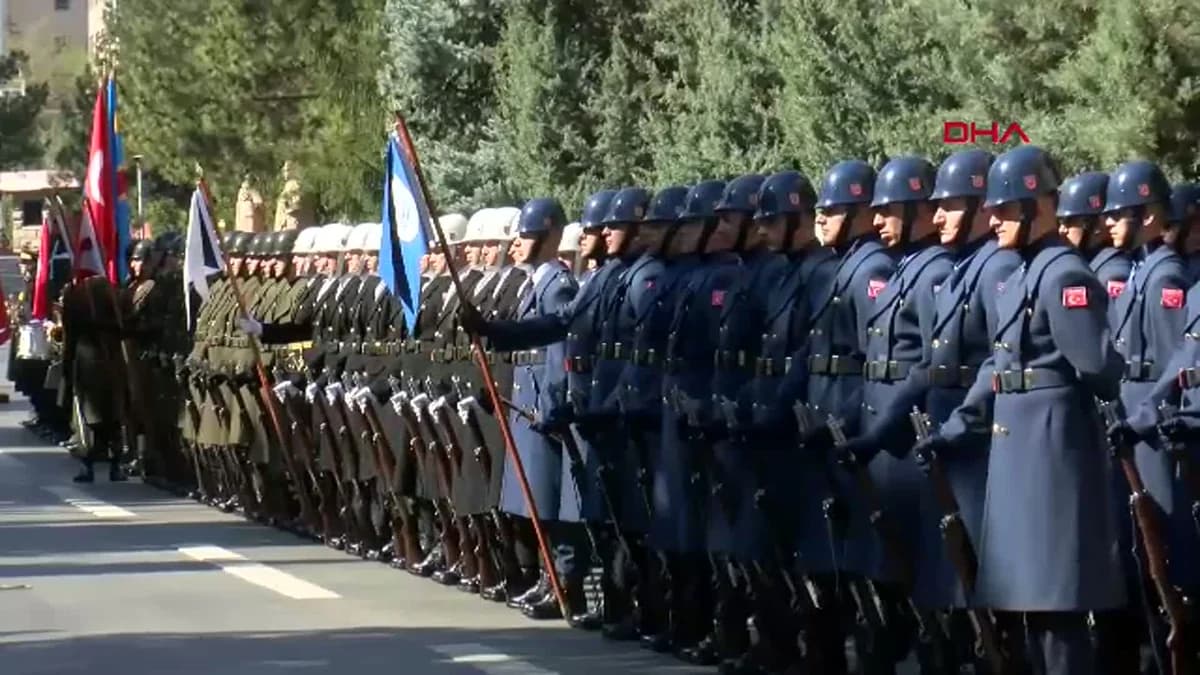 Bakan Güler, Kongo Savunma Bakanı Muadiamvita ile Görüştü