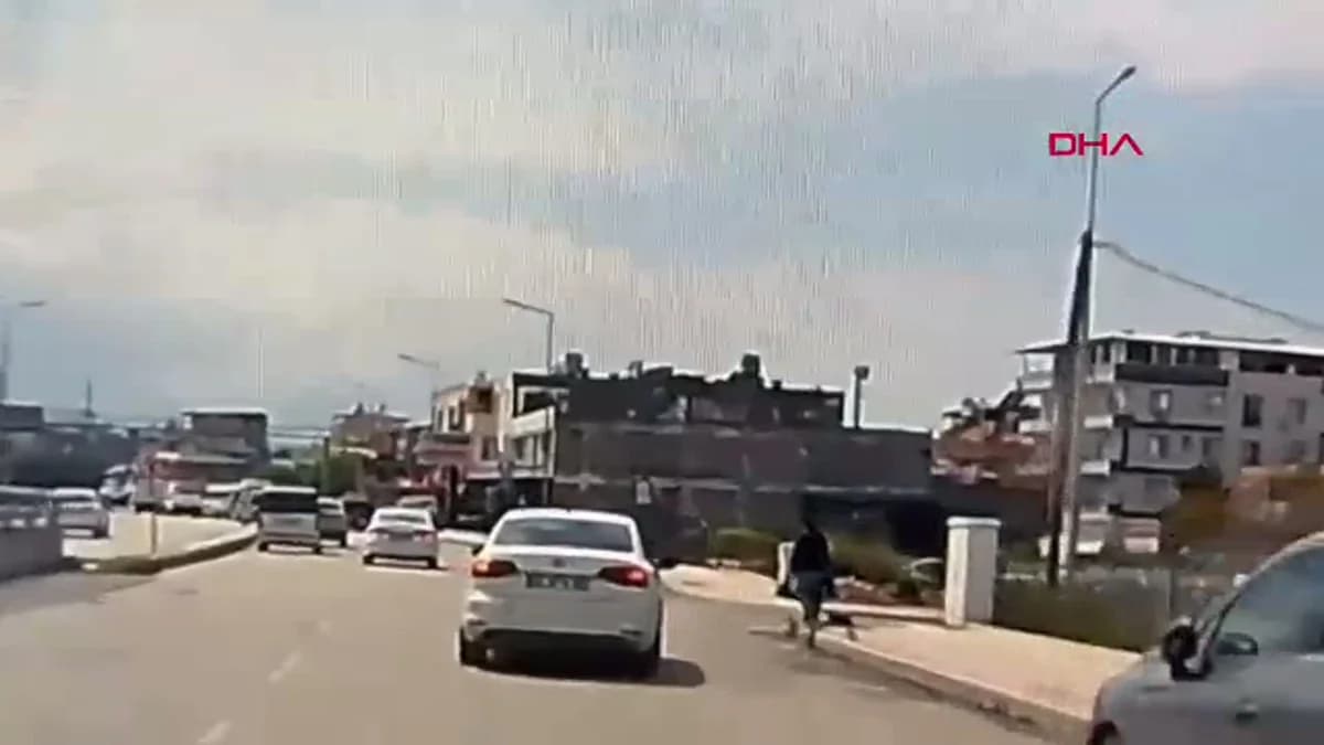 Hatay’da Yolda Yürüyen Kadının Kolyasını Gasbeden Şüpheli Tutuklandı