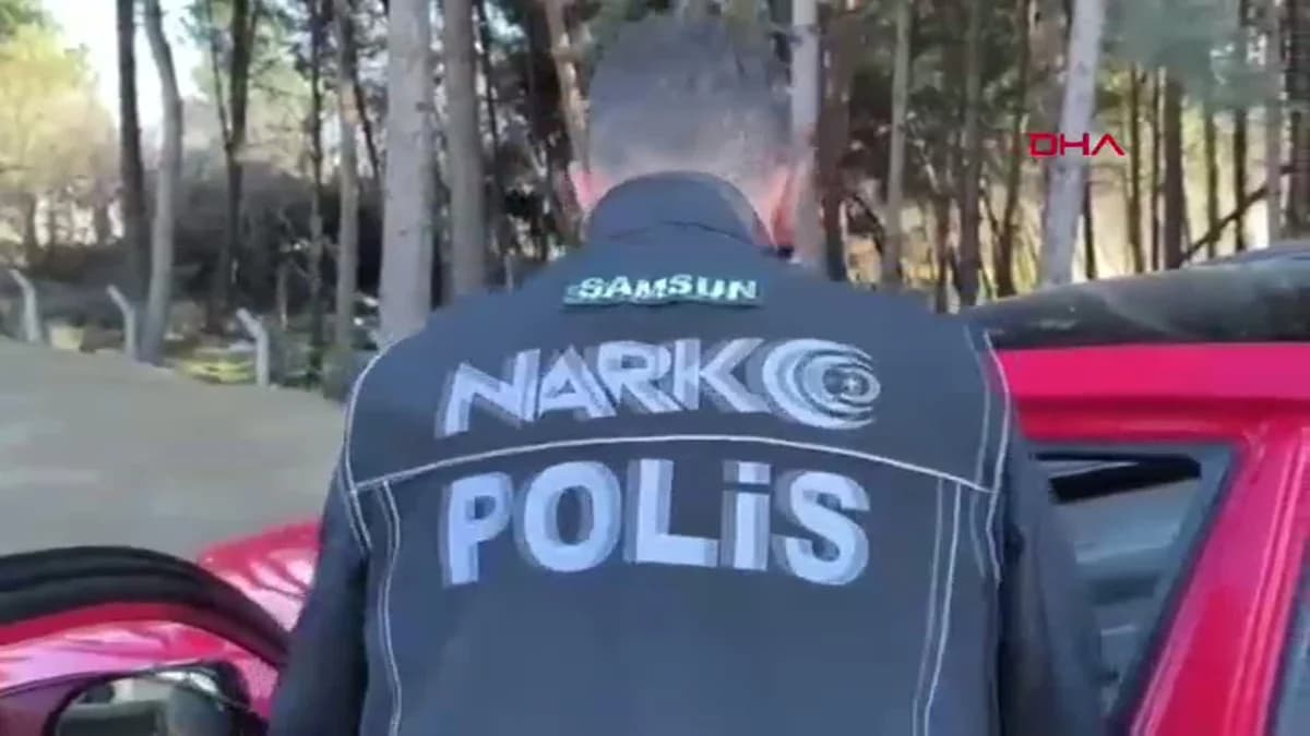 Samsun’da Uyuşturucu Operasyonu: Teybin Arka Bölümünde Ele Geçirildi