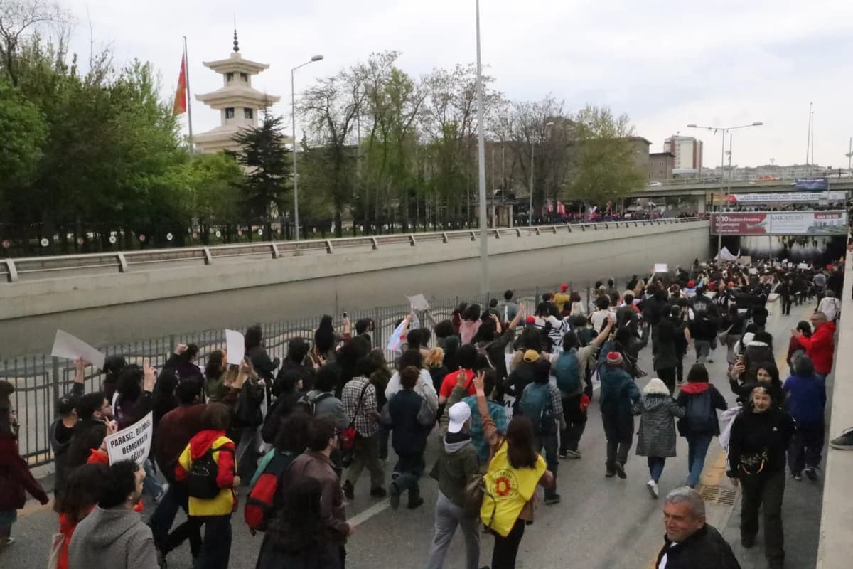 Ankara’da 1 Mayıs Coşkusu: Emek ve Dayanışma Tandoğan Meydanı’nda Buluştu