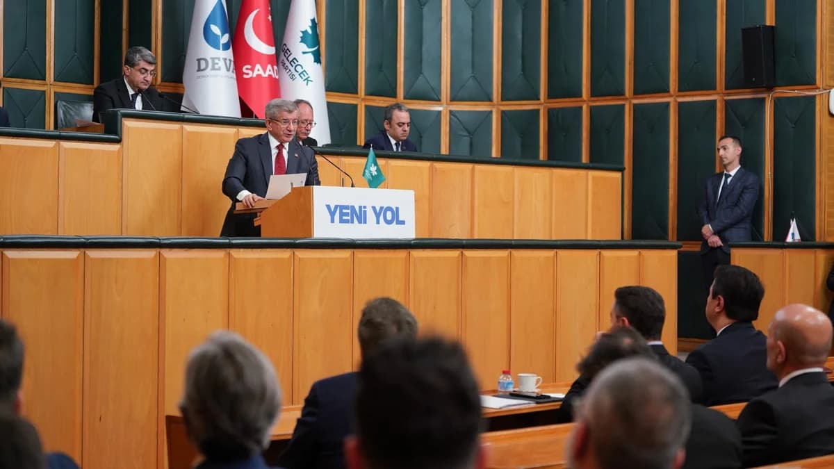 Ahmet Davutoğlu’ndan Savaş ve Ara Buluculuk değerlendirmesi
