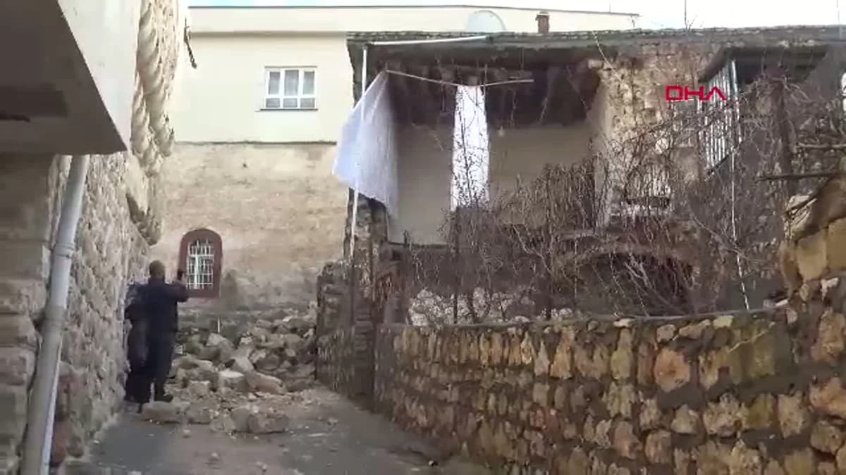 Batman’da Sağanak Yağışları Ev Çöktürdü