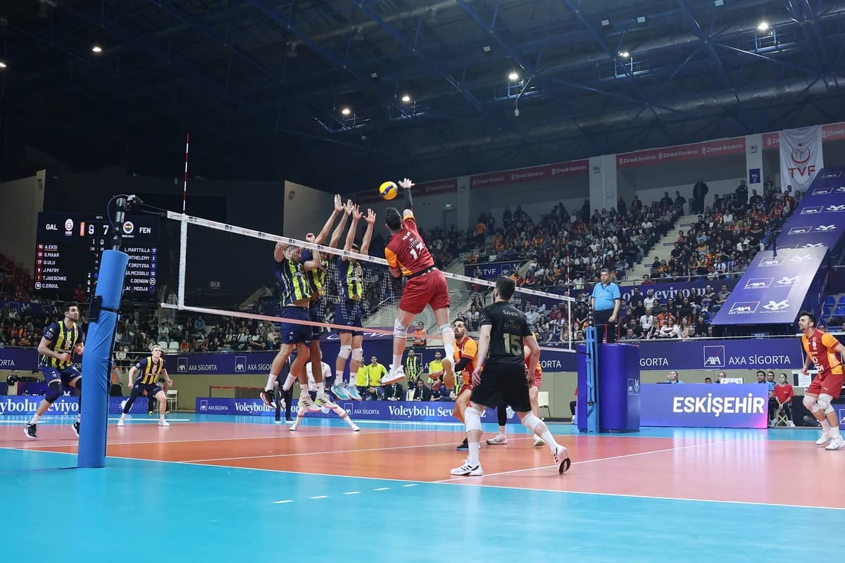 Galatasaray HDI Sigorta, Fenerbahçe Medicana’yı 3-1 Yenerek Finale Adını Yazdırdı