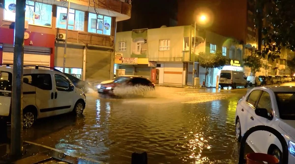 Mardin’de Sağanak Yağış Hayatı Olumsuz Etkiledi