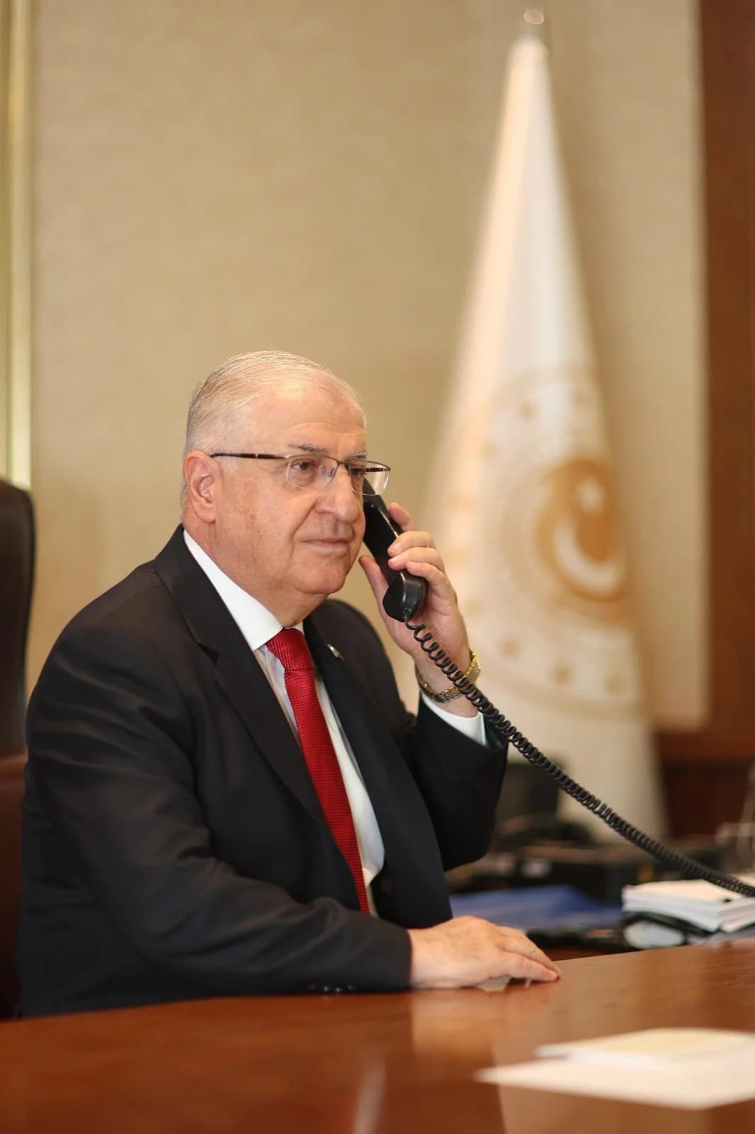 Bakan Güler’den İran Savunma Bakan Vekili ile Önemli Görüşme