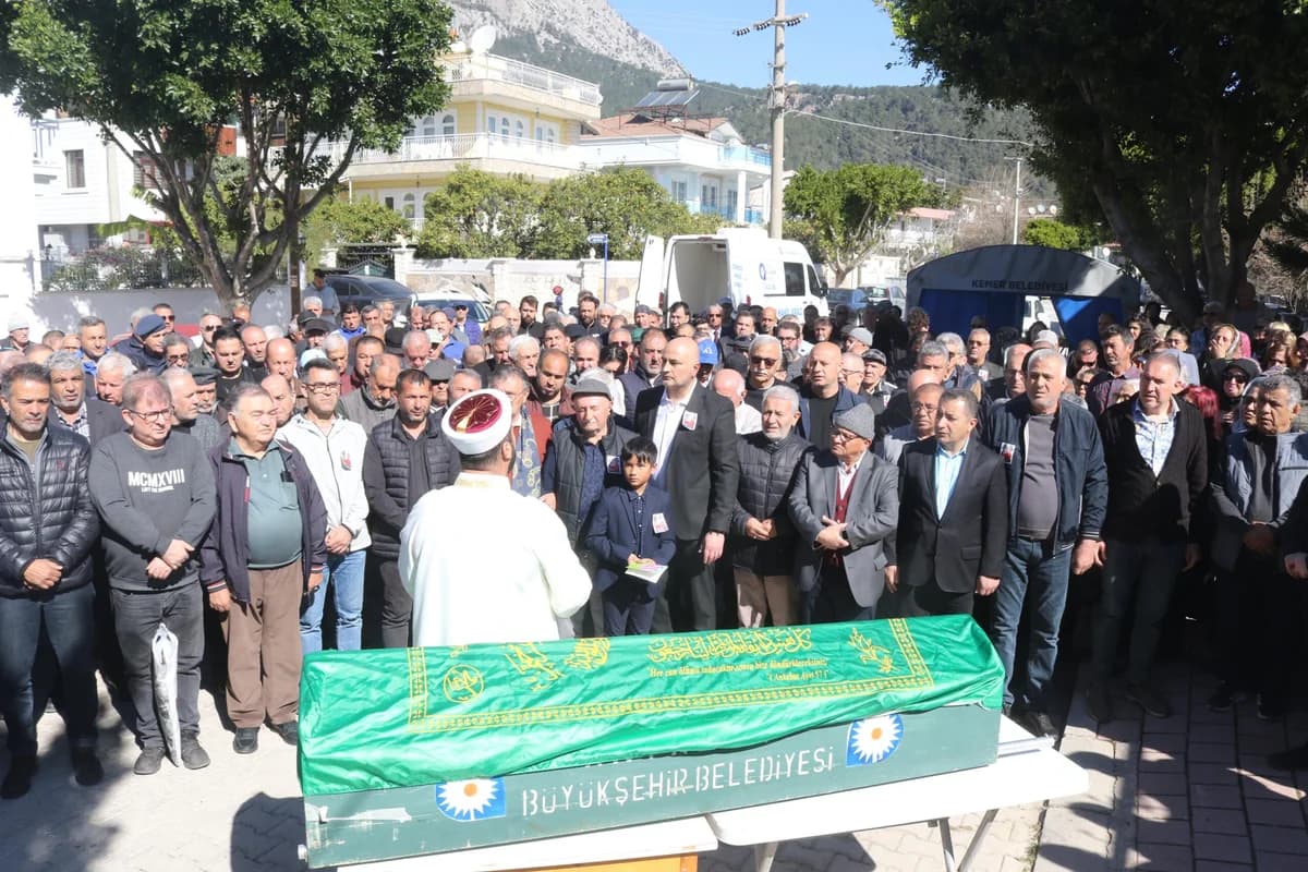 Teknik Direktör Engin Fırat, Son Yolculuğuna Uğurlandı