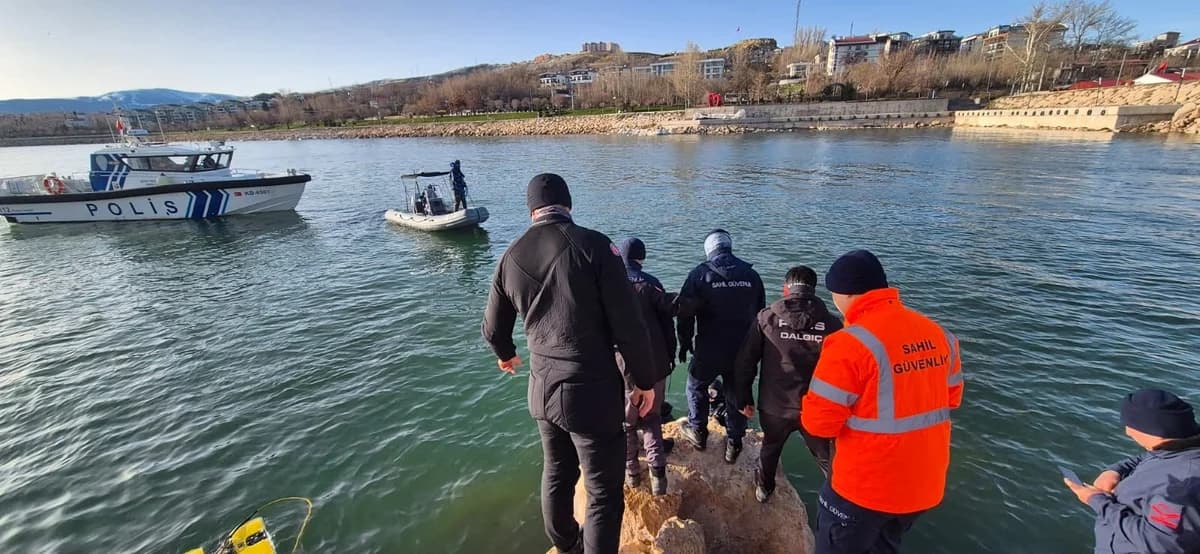 Van Gölü’nde kaybolan gencin cesedi bulundu