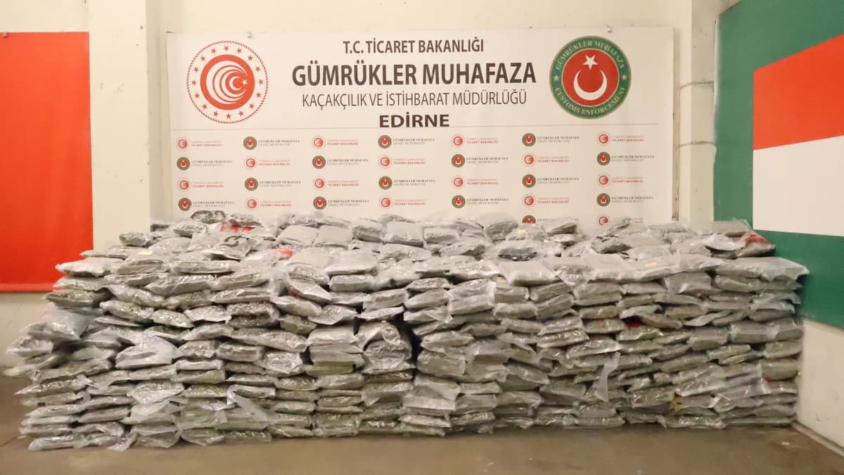 Kapıkule Gümrük Kapısı’nda Rekor Esrar Yakalandı