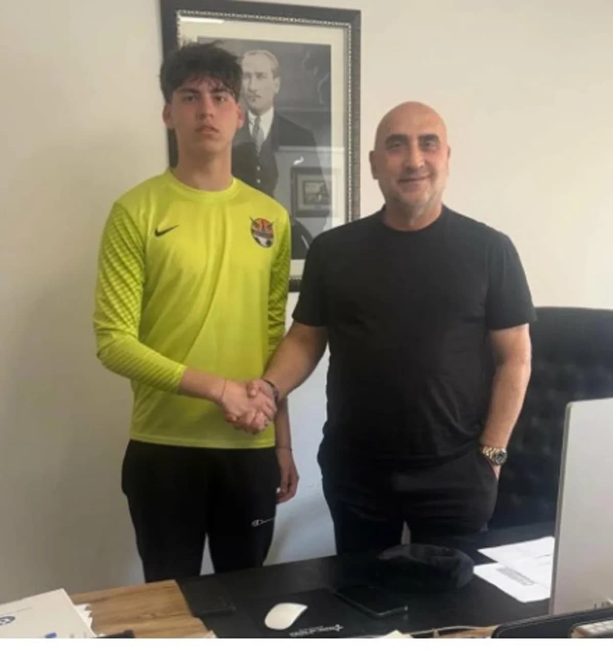 İzmir Çoruhlu FK’da Genç Kaleciye Profesyonel Sözleşme