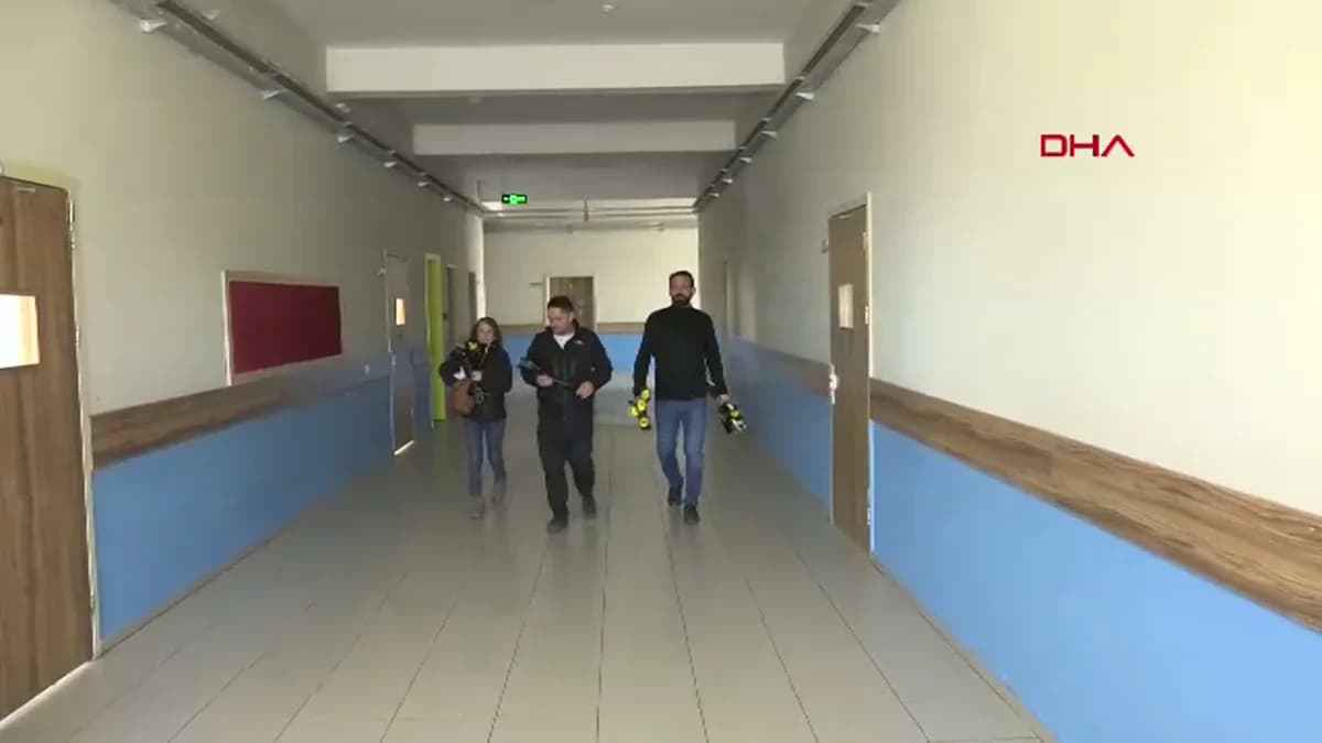 Kayseri’de 650 Öğretmene Fatma Nur Öğretmen İçin Çiçek Takdim Edildi