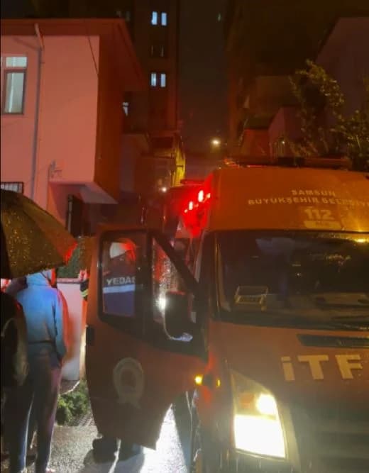 Samsun’da Elektrikli Sobadan Çıkan Yangında Anne ve Bebek Dumandan Zehirlendi