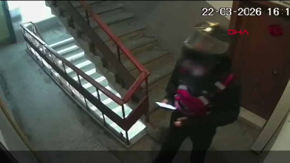 Kayseri’de Kurye, Sipariş Getirdiği Binada İdrarını Yaptı