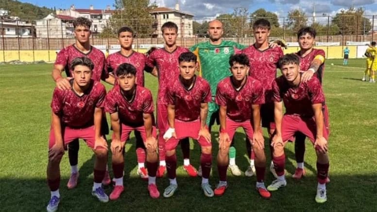 Galatasaray Gençleri UEFA Gençlik Ligi’nde Frankfurt’ta Farklı Mağlup Oldu