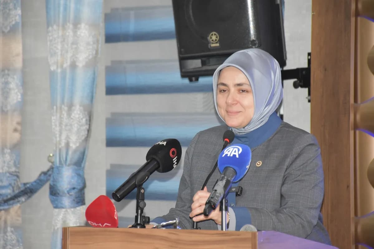 AK Parti Kadın Kolları Başkanı Ercan: Aile, Bağımlılıklara Karşı En Güçlü Savunma Hattımızdır