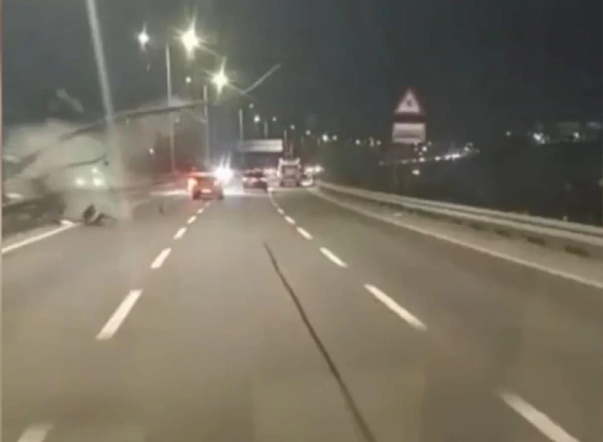 Kağıthane’de Trafik Kazası: 1 Yaralı, Anlar Kamerada