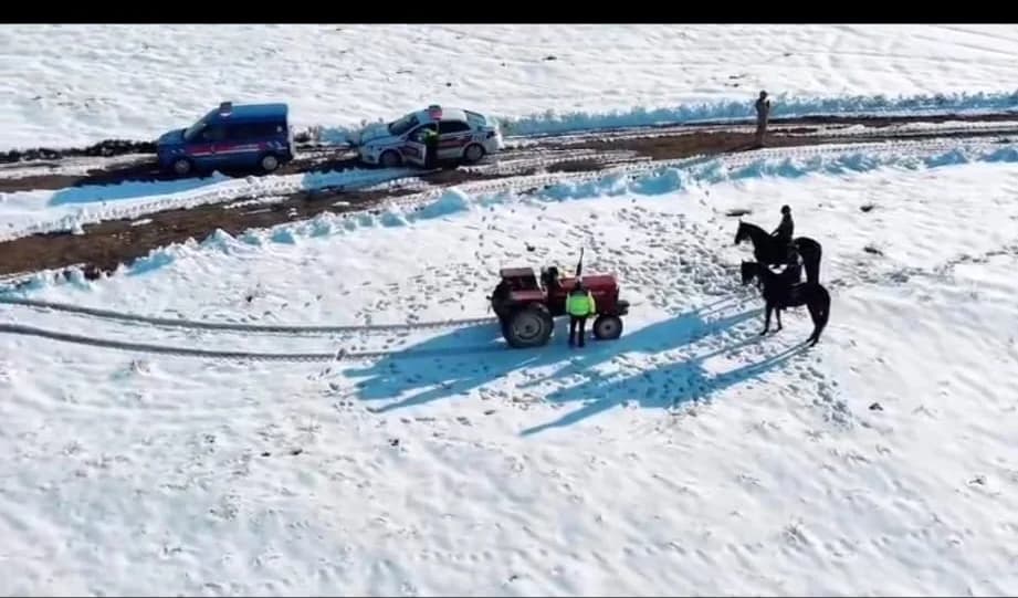 21 Yıl Sonra Bulunan Çalınan Traktör Van’da Sahibiyle Buluştu