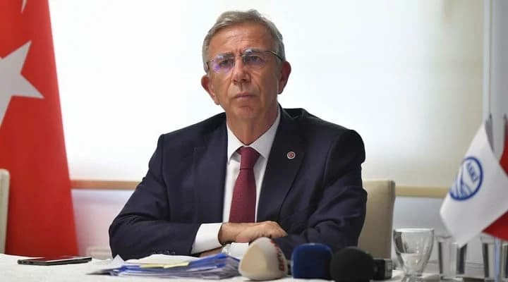 Mansur Yavaş: “Hukuk bir gün herkese lazım olacaktır”