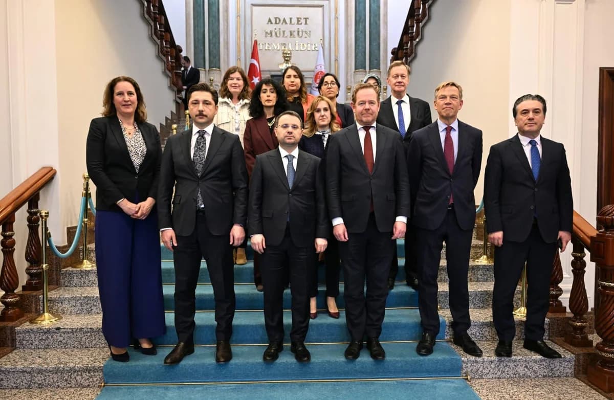 Bakan Gürlek’ten Hollanda ile İş Birliği Vurgusu