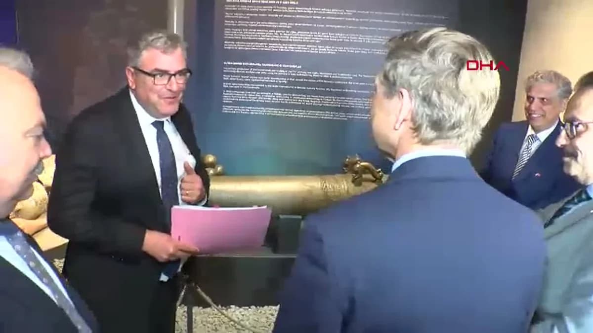 İzmir’de Tarihi Bronz Gemi Topu Sanat Fabrikasında Sergileniyor
