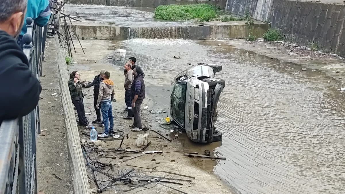 İskenderun’da Kanala Düşen Otomobilde Anne ve Bebeği Kurtarıldı