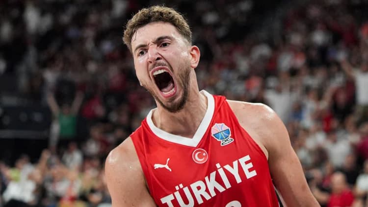 12 Dev Adam Karadağ’ı Hazırlık Maçında Farklı Yendi!