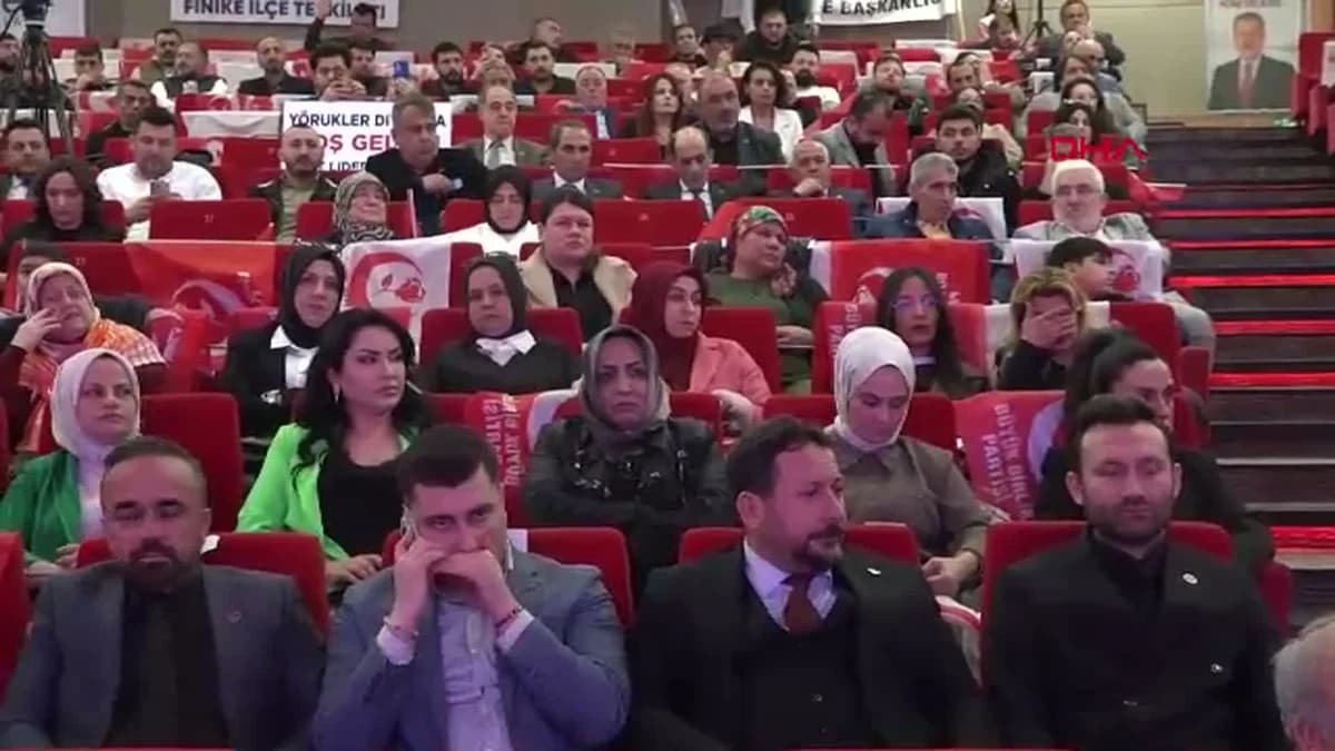 Mustafa Destici Antalya’da Kritik Açıklamalar Yaptı