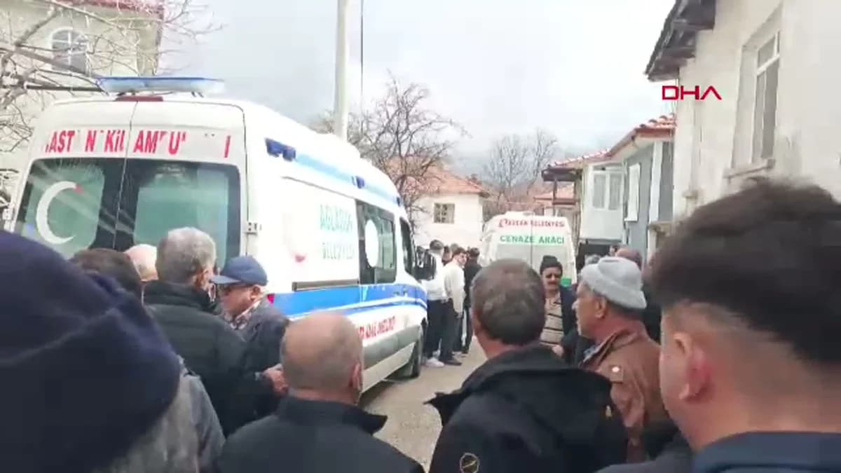 Burdur’da Kazada Hayatını Kaybeden Sözlü Çift Yan Yana Defnedildi