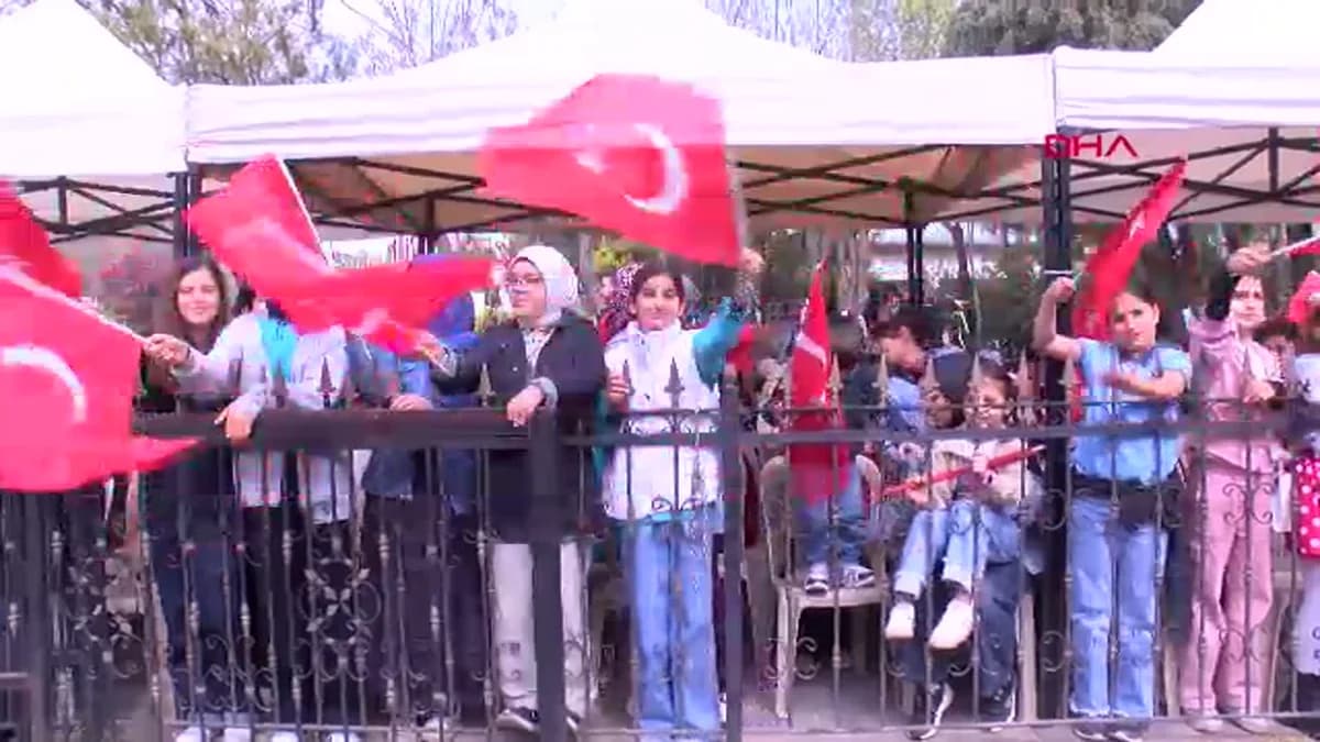 Diyarbakır’da 23 Nisan Coşkusu: Çocuklar ve Halk Bayramı Kutladı