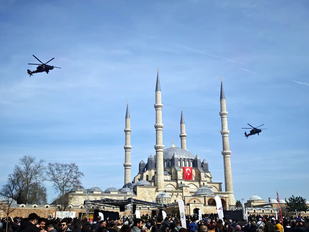 Edirne’de Balkan Şehitlerine Saygı Uçuşu ve Savunma Sistemleri Sergisi