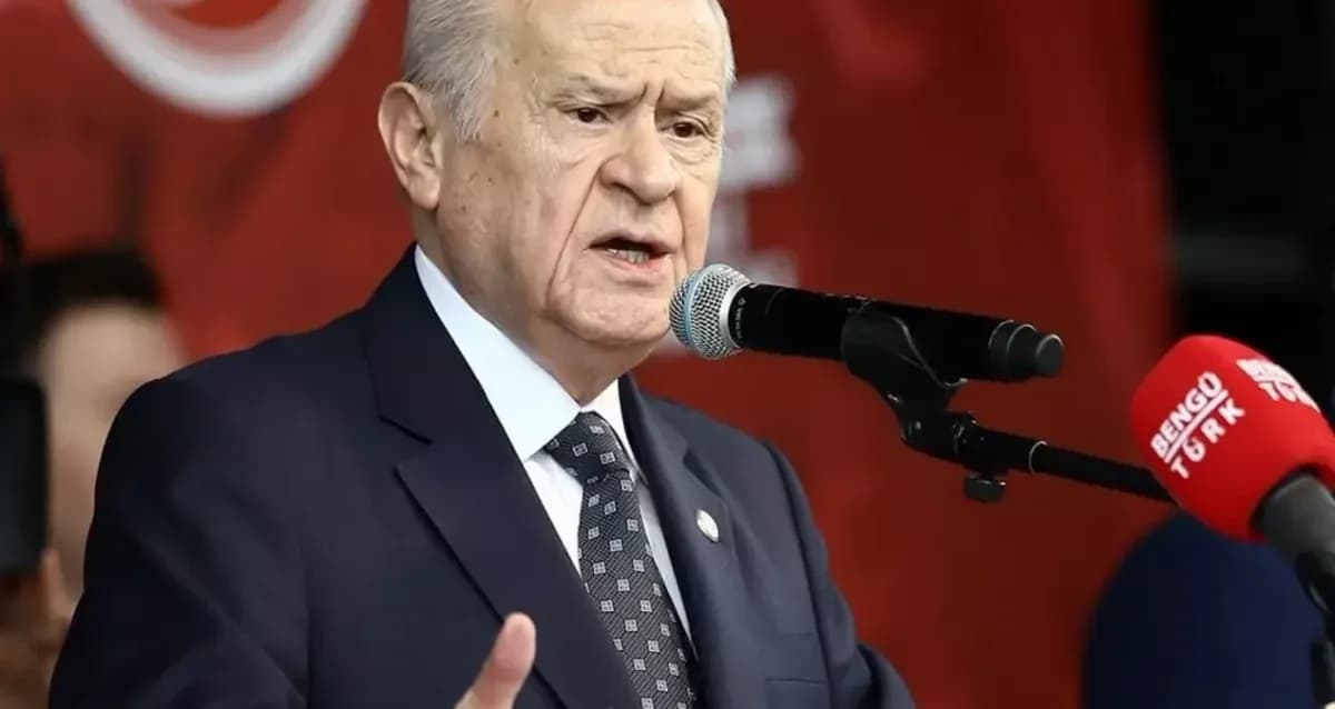 Bahçeli’den Sert Çıkış: “Sosyal Medyanın Kökü Kazınmalı