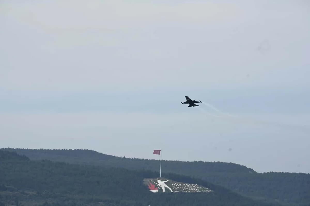 SOLOTÜRK, Çanakkale’de Zaferi Kutladı