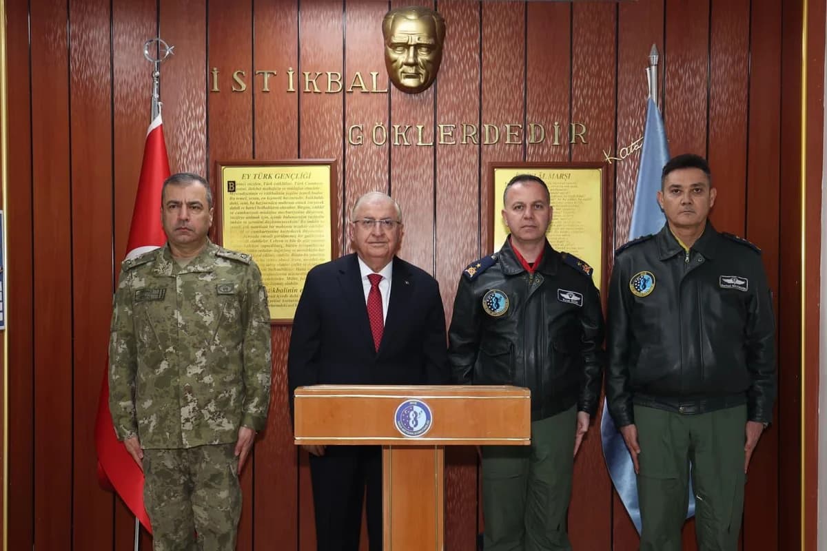 Milli Savunma Bakanı Yaşar Güler Muş’ta İncelemelerde Bulundu
