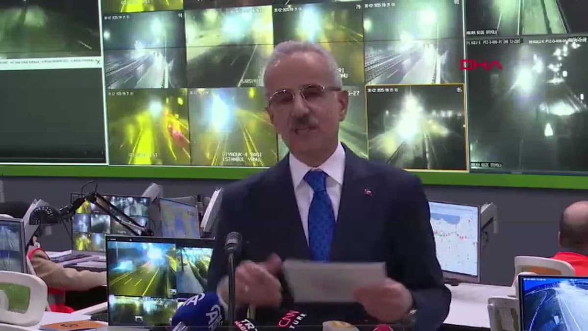 Bayram Trafiği Mercek Altında: Bakan Uraloğlu’ndan Anlık Takip Müjdesi