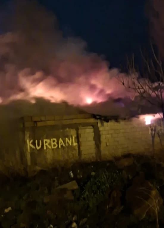 Kayseri’de Müstakil Ev ve Ahırda Yangın Paniği