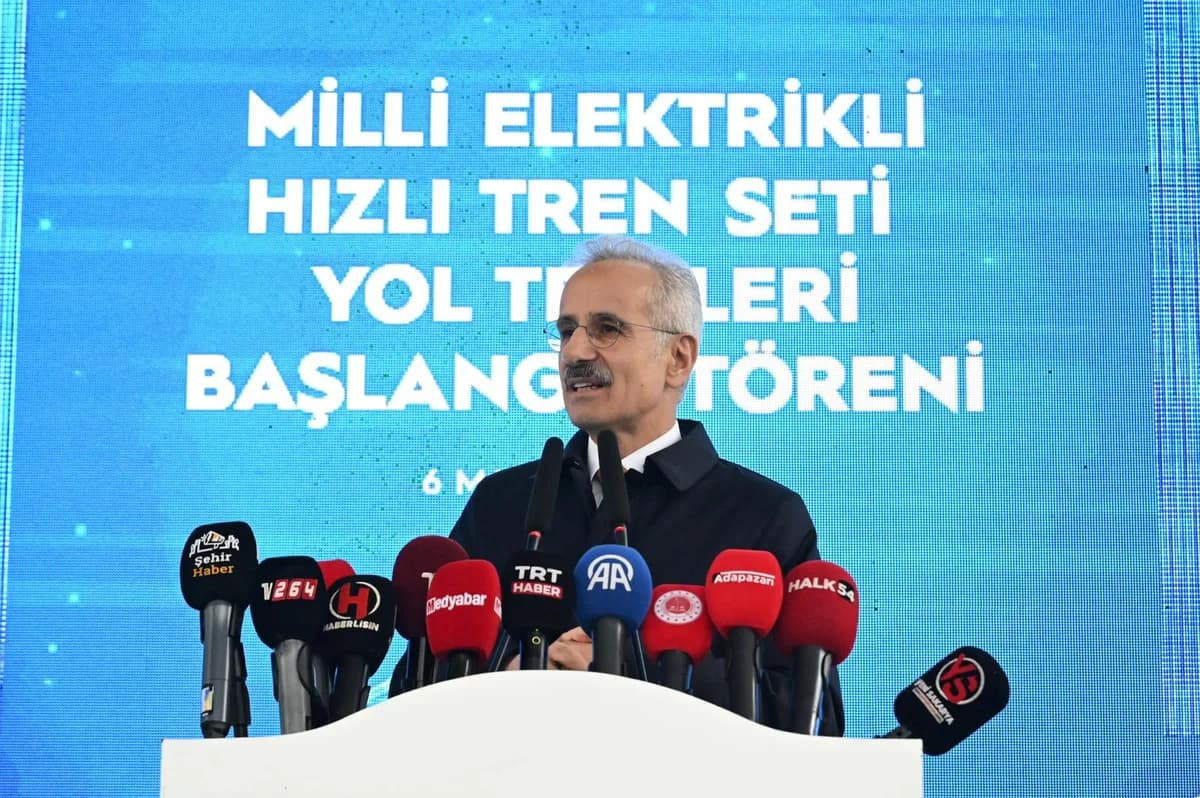 Türkiye’nin Gururu Yerli Hızlı Treni Rekor Kırdı: Saatatte 225 Km’ye Ulaştı!