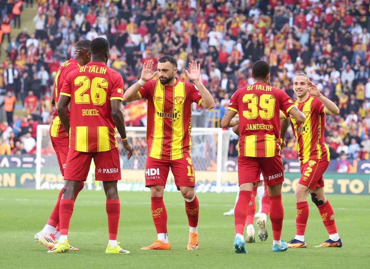 Göztepe, 5’incilik İçin Başakşehir ile Zorlu Bir Mücadele Veriyor