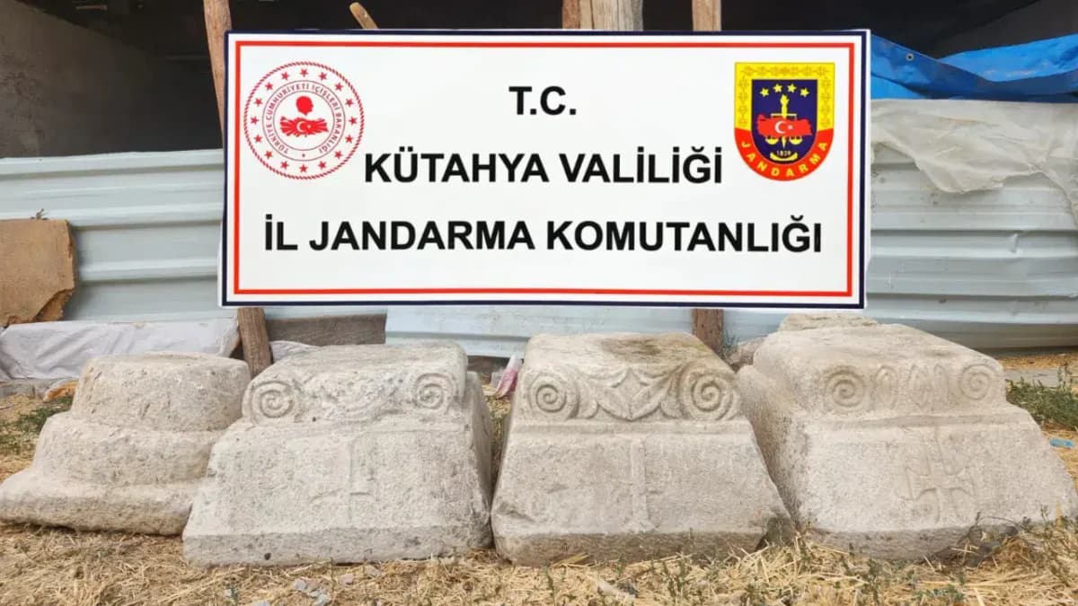 Kütahya’da Kaçakçılık Operasyonu: Bizans Eserleri Ele Geçirildi