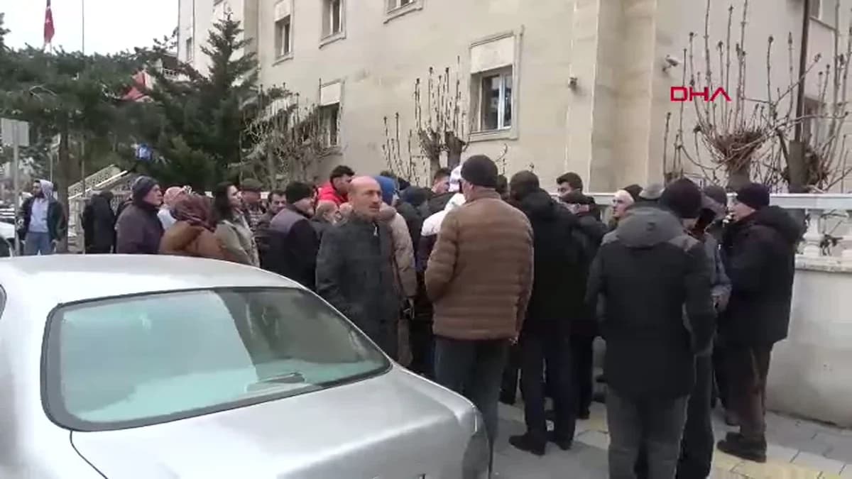 Sivas’ta Umre Dolandırıcılığı: 125 Kişi Müftülüğe Başvurdu